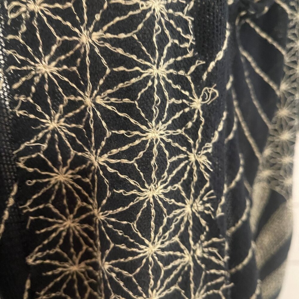 Free People Embroidered Afternoon Cotton Camisole in Black NWOT Size Medium - Picture 10 of 11